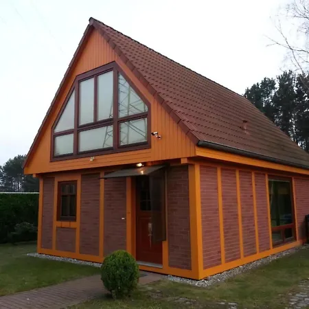Holiday home Alina Mit Garten Zum Entspannen Weisswasser